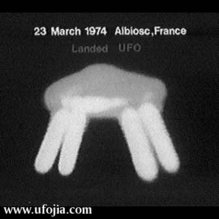 老图UFO黑白图片