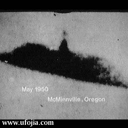 老图UFO黑白图片10